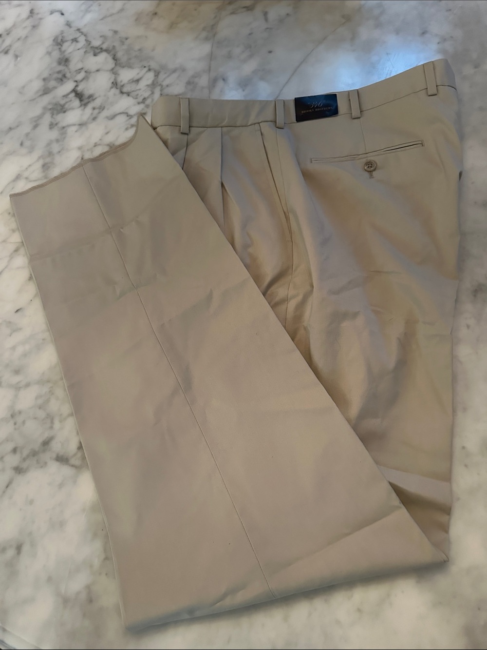 Brooks Brothers "346" Chino Pants. NWT . W40/45R